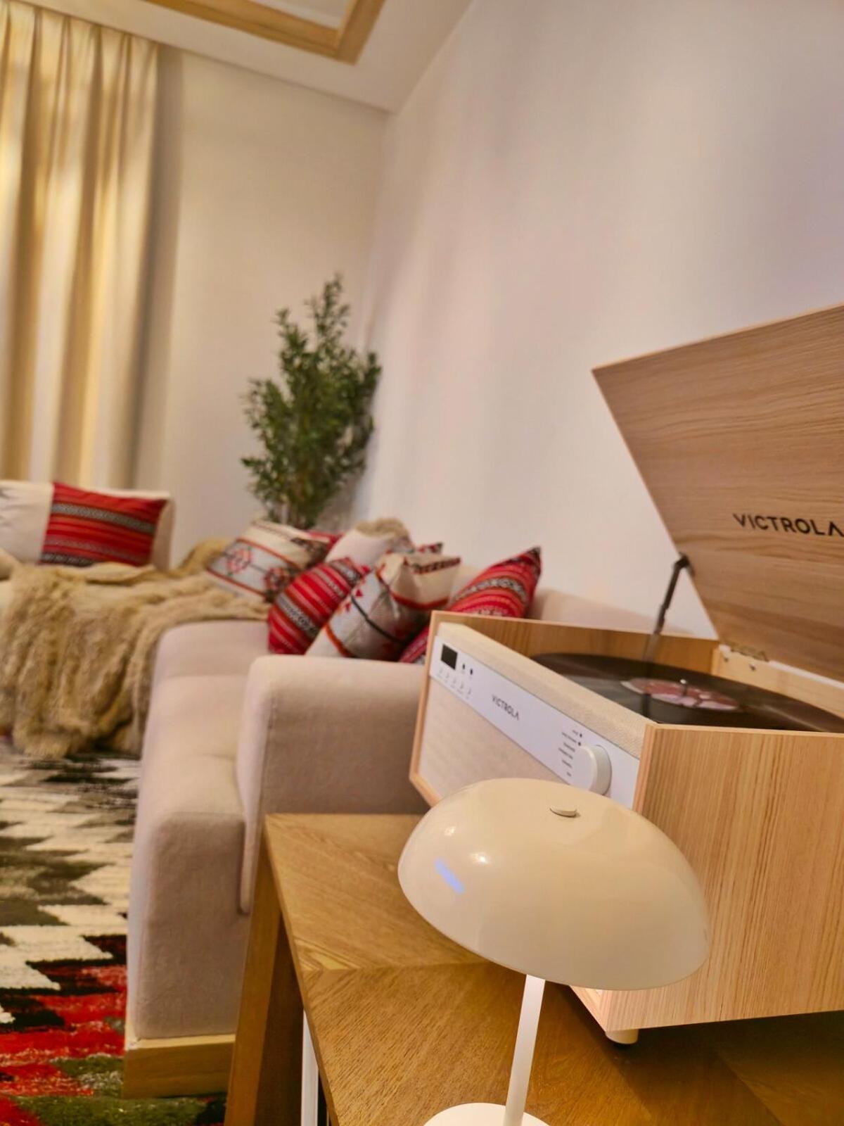 Apartment Bohoarabia - 120 Inch Screen *